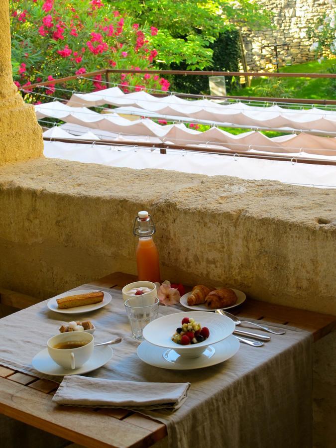 Chambres De L'Artemise & Spa Юзес Экстерьер фото