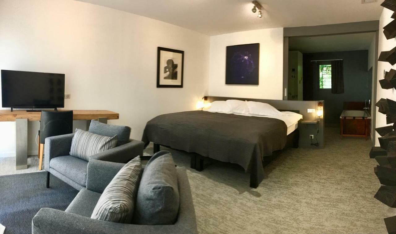 Chambres De L'Artemise & Spa Юзес Экстерьер фото