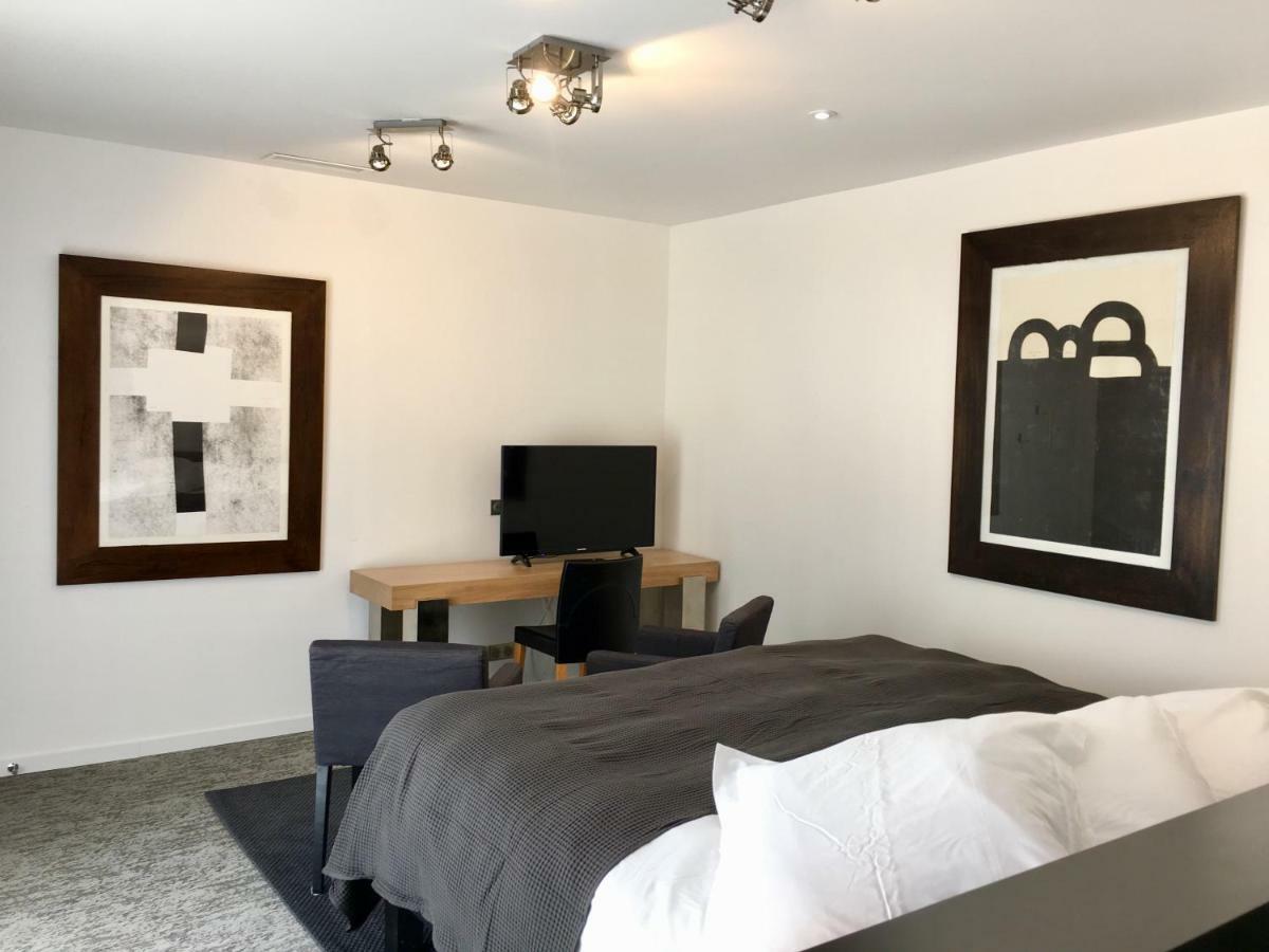 Chambres De L'Artemise & Spa Юзес Экстерьер фото